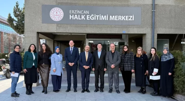 “Sanatın Diliyle Değerlerimiz” Sergisi Erzincan’da Açıldı