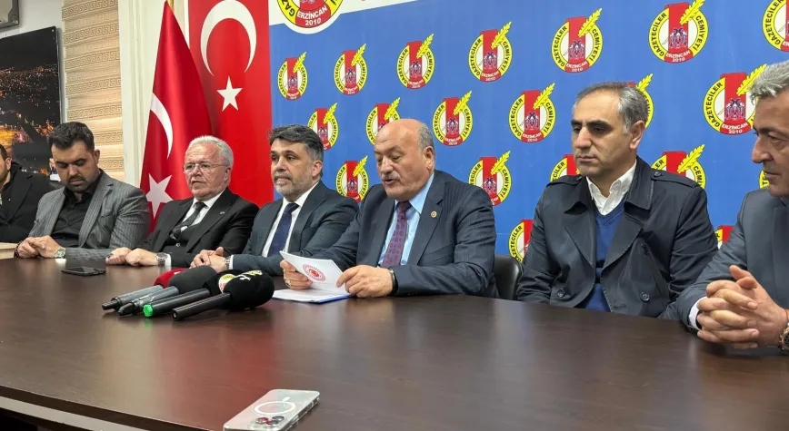 AK Parti Erzincan Teşkilatı Basınla Buluştu: “Durmak Yok, Hizmete Devam”