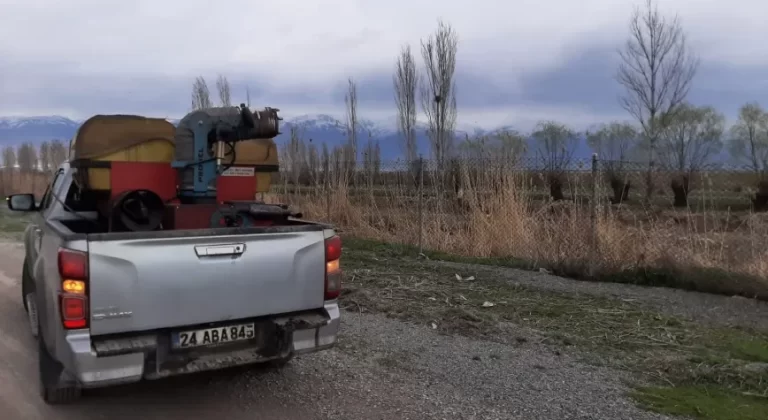 Belediye Sivrisineklerle Mücadelede Larva İlaçlamasına Başladı