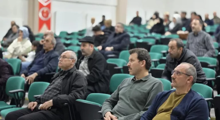 Erzincan’da Velilere “Aile İçinde Nitelikli İletişim” Konferansı