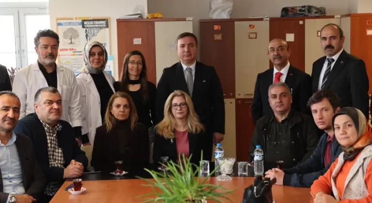 Vali Aydoğdu’dan Öğretmenlere Anlamlı Ziyaret