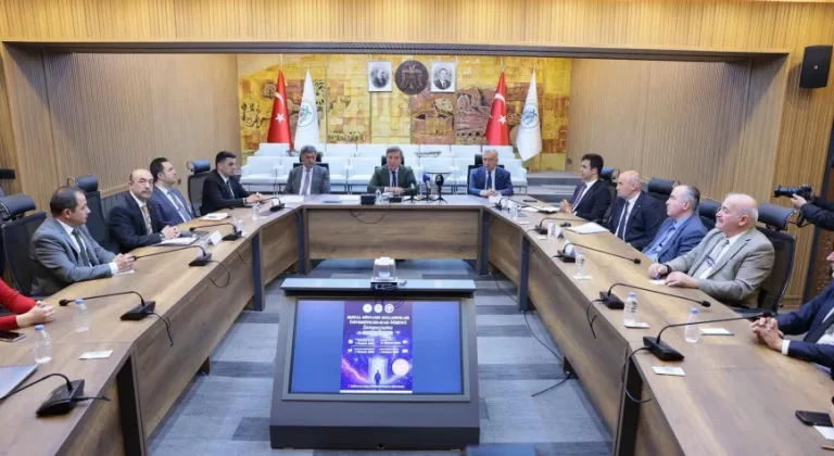 Erzincan’da “Dijital Dünyanın Kullanıcıları” Sempozyumu İçin Hazırlık Toplantısı Yapıldı