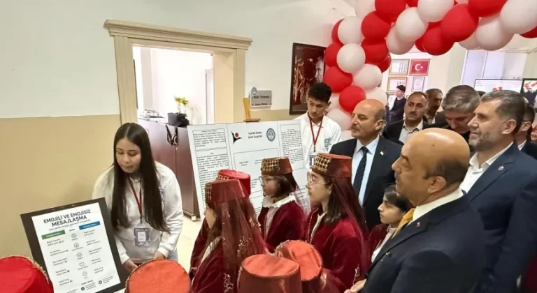 Erzincan’da TÜBİTAK 4006 Bilim Fuarı Yoğun İlgi Gördü