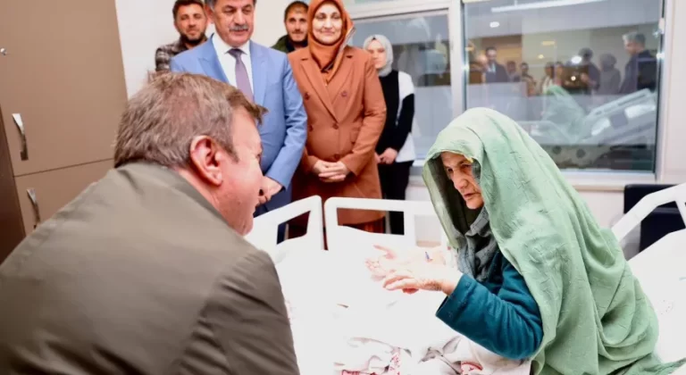 Vali Aydoğdu’dan Aksun Ailesine Geçmiş Olsun Ziyareti