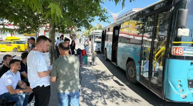YKS’de Erzincan Belediyesi Zabıta Ekiplerinden Öğrencilere Destek