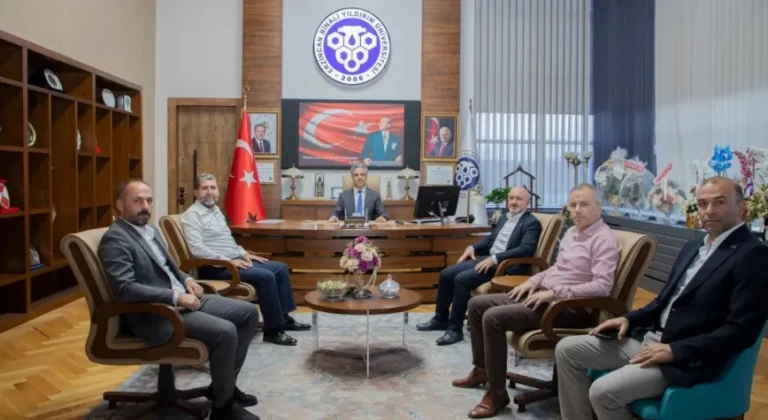 Memur-Sen Erzincan’dan Rektör Kuyrukluyıldız’a Hayırlı Olsun Ziyareti