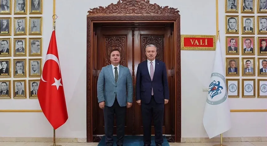 Rektör Akın Levent’ten Vali Aydoğdu’ya Veda Ziyareti