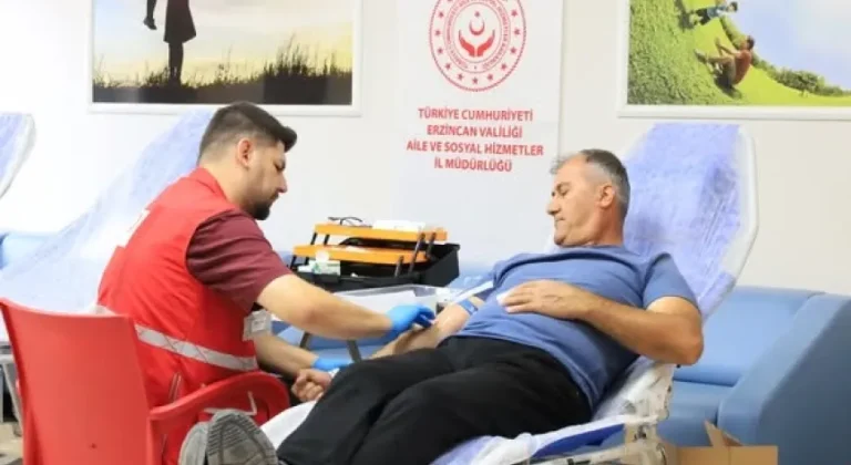 Erzincan’da Kurum Personelinden Kan Bağışına Destek