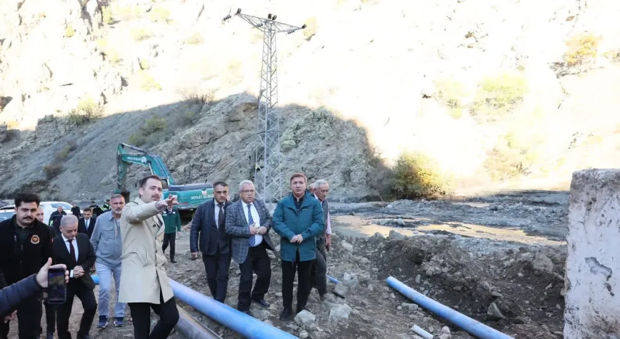 Erzincan’da Selin İzleri Siliniyor: Vali Aydoğdu Sarıkaya Köyü’nde İncelemelerde Bulundu